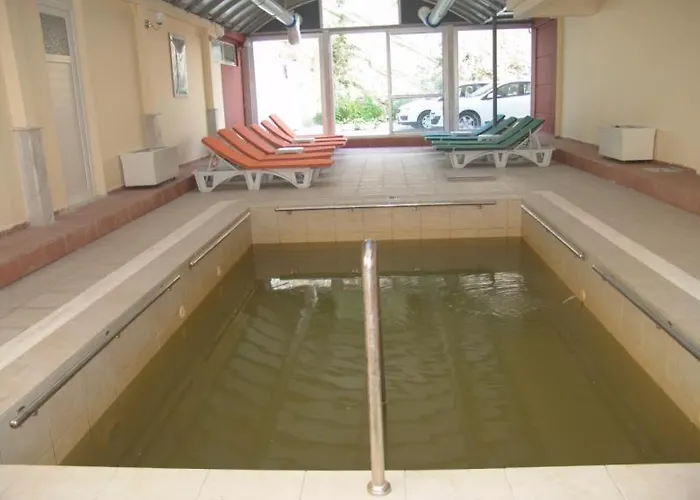 脉索尔马兹酒店 3*