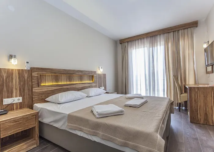 脉索尔马兹酒店 Çeşme