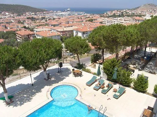 脉索尔马兹酒店 Çeşme